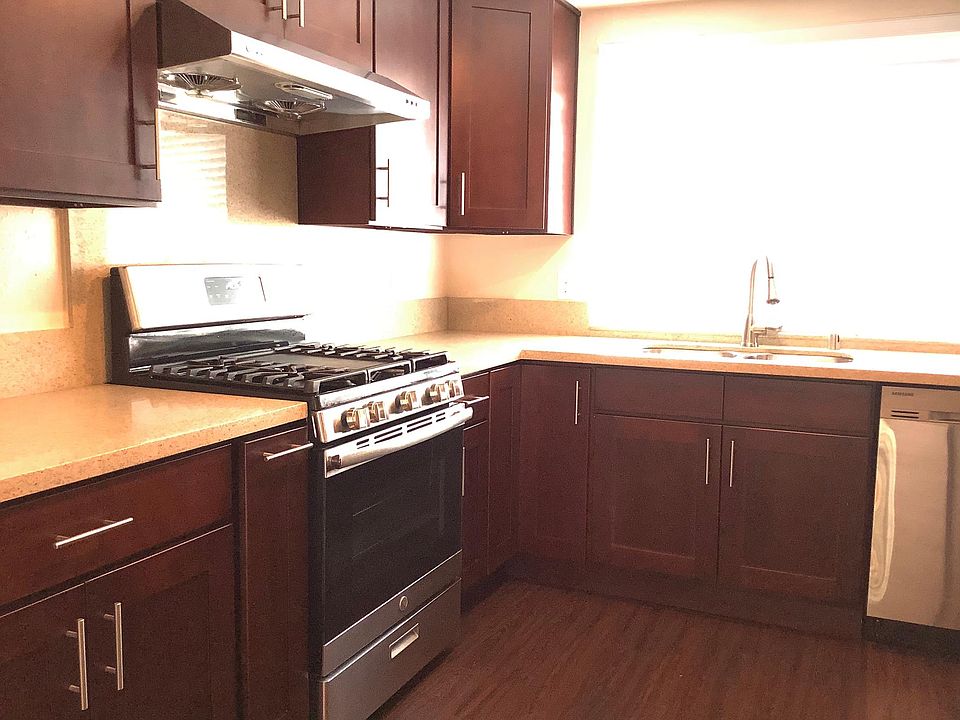 1st image of 428 S Monterey St