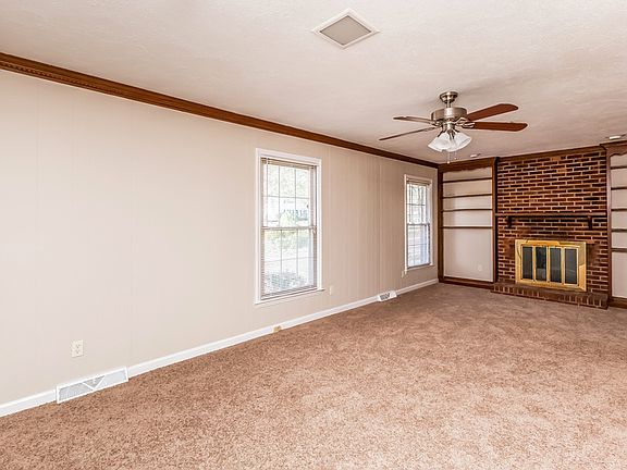 3rd image of 11 Wildberry Ct