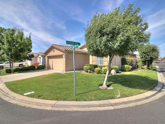 2nd image of 399 Del Monte Drive