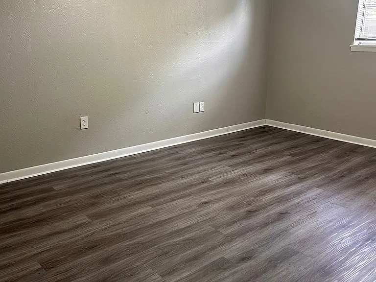McIntyre Apartments — Photo 75