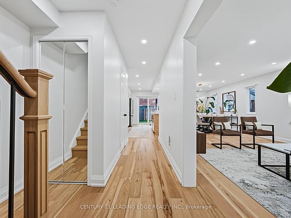 5th image of 923 Redbird Cres