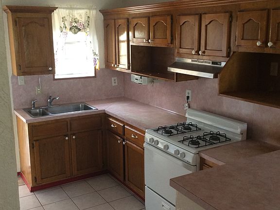 5th image of 223 Keith Ln