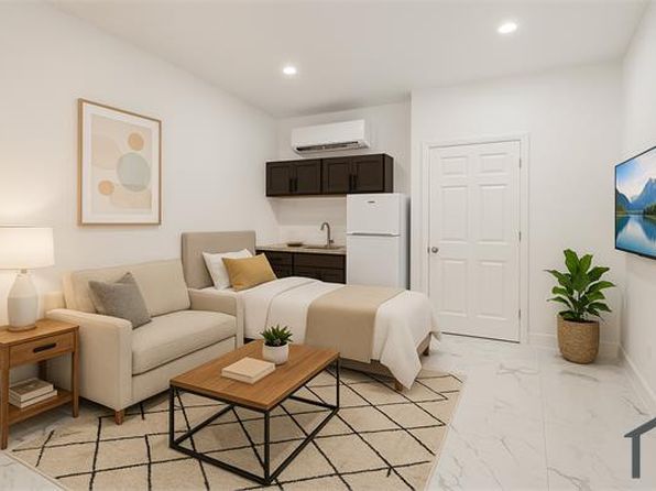 8142 New Kings Rd #11