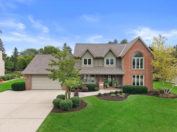 W163N7576 Tamarack TRAIL, Menomonee Falls, WI 53051