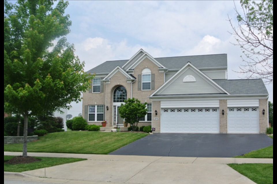 1st image of 1417 W Lynn Dr