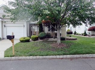 95 Birmingham Ln, Monroe Township, NJ 08831