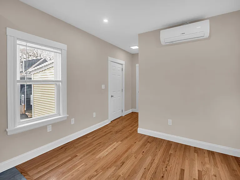 189 Glenwood St #2 — Photo 11