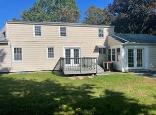 (Undisclosed Address), Springfield, MA 01108