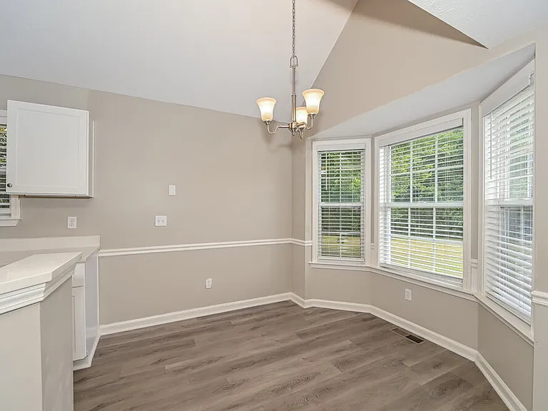 1210 Sweetwater Pl — Photo 6