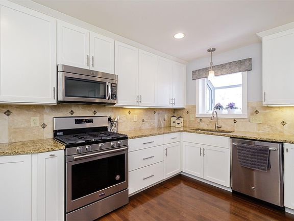 4th image of 2285 Jenkee Dr