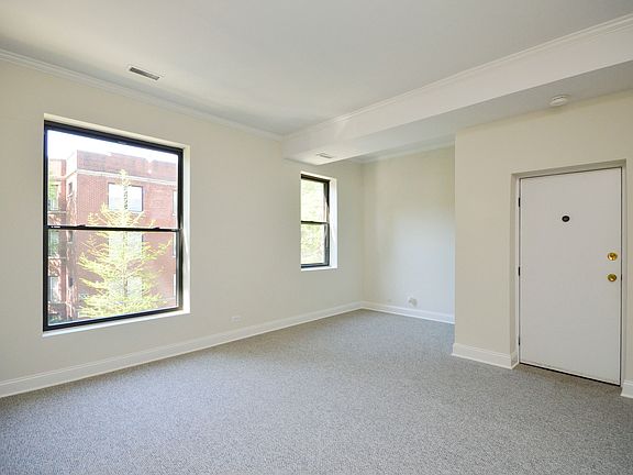 2nd image of 854 W Cornelia Ave APT 202