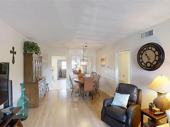 3rd image of 3740 58th St N APT 107