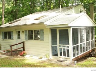 30 Coleman Dr, Cuddebackville, NY 12729