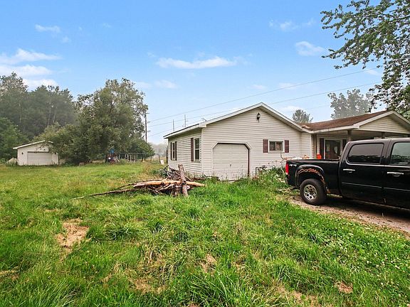 3rd image of 1491 Lake Winyah Rd