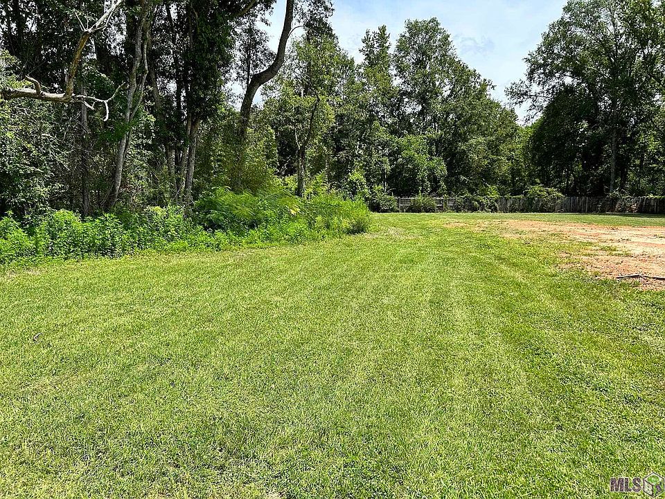 1st image of 44287 Forbes Farm Dr