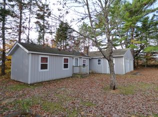 10 Robbins Ln, Thomaston, ME 04861