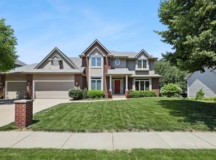 5773 Coachlight Ct, West Des Moines, IA 50266