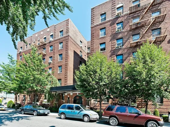 125 Hawthorne St APT 3J, Brooklyn, NY 11225