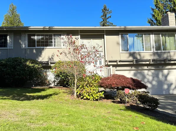 17306 NE 15th St, Bellevue, WA 98008