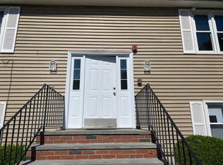 63 Berry St APT 2, Cranston, RI 02920