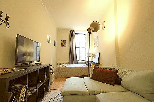 Rented by Oxford Property Group | media 7