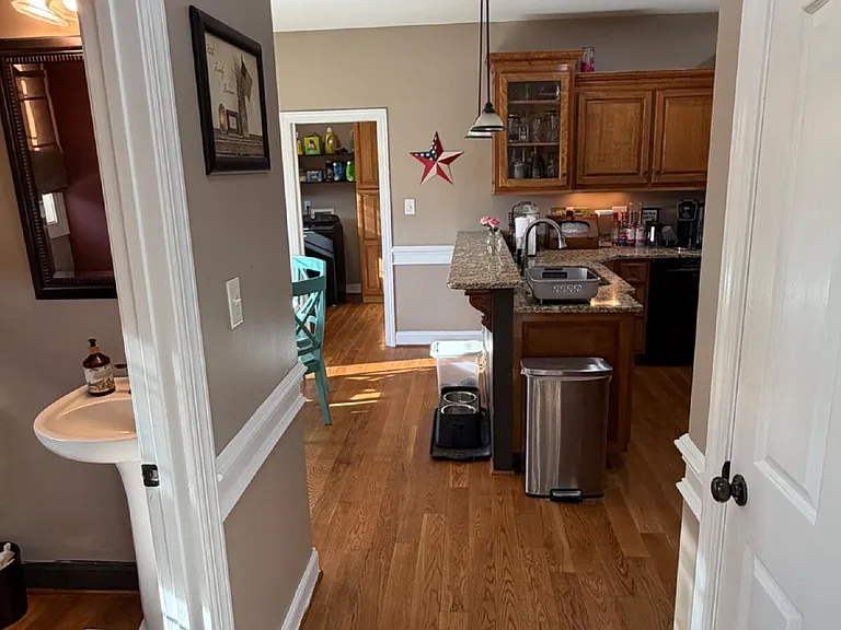 303 Glenn Laurel Dr — Photo 9