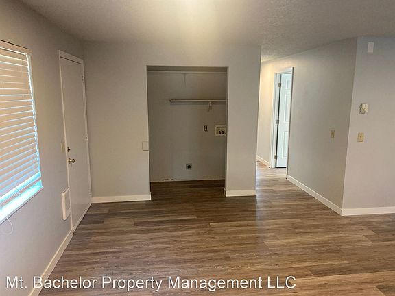 5th image of 210 SE 5th St #10