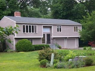26 Causeway St, Hudson, MA 01749
