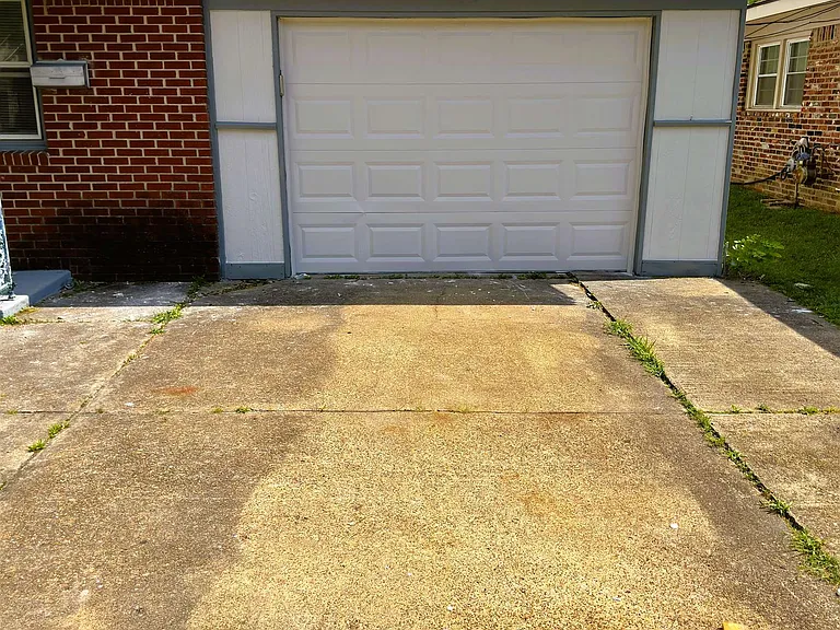 4591 Lawrence Rd — Photo 2
