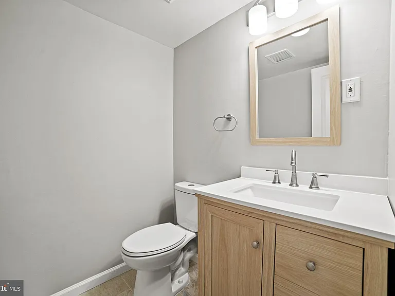 9328 Humphries Dr — Photo 9