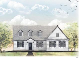 4591 Old Saucon Rd, Bethlehem, PA 18015