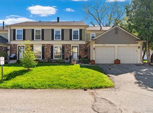 1494 Saddle Ln #226, Rochester, MI 48306