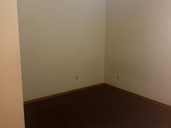 432 N Main St #B