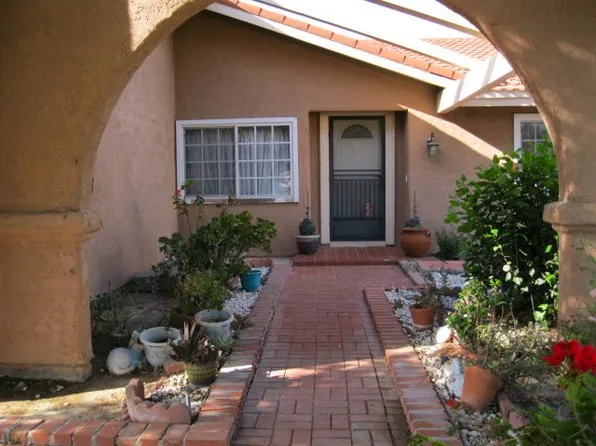 3673 Citronella St, Simi Valley, CA 93063