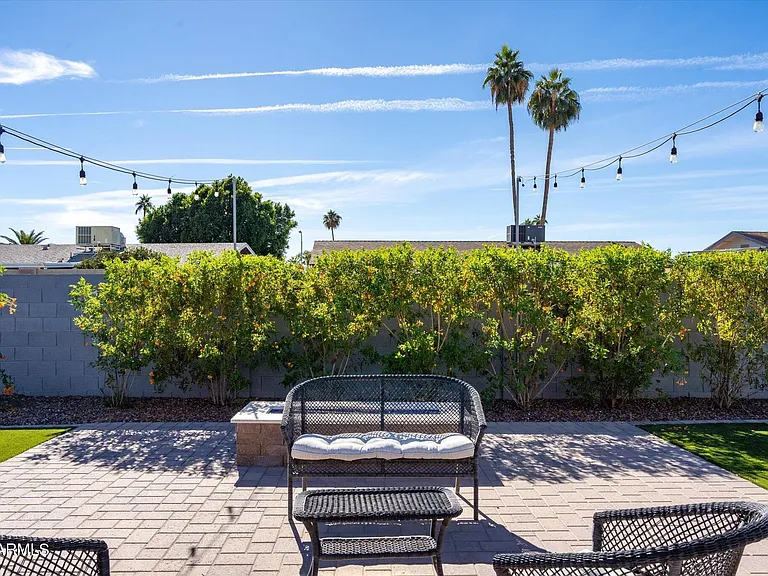 1211 W Palomino Dr — Photo 34