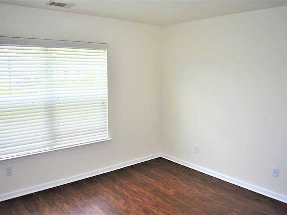 Bedroom1_10042022