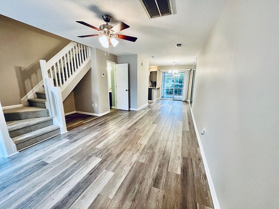 living room 2_10282022