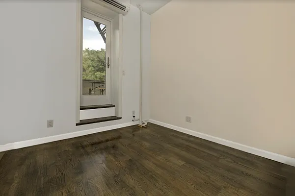 Rented by REAL New York | media 10