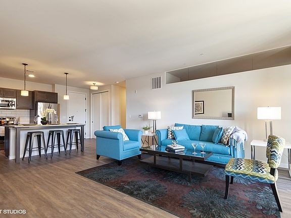 4th image of 1465 Underwood Ave #306