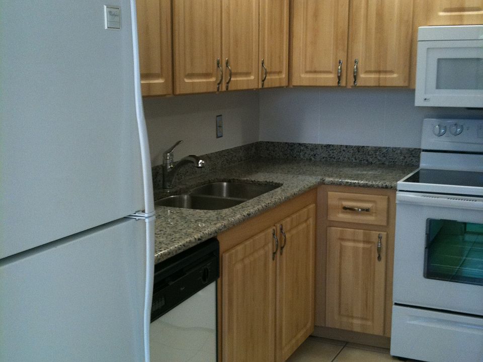 1st image of 1170 6th Ave