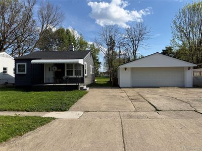 106 E Hopkins Ave, Pontiac, MI, 48340