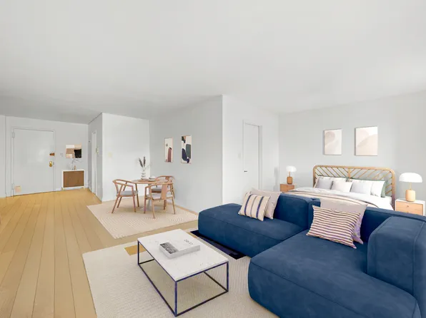 651 Vanderbilt Street image 1 of 13