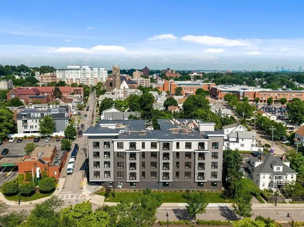 66 McGrath Hwy #201, Quincy, MA 02169