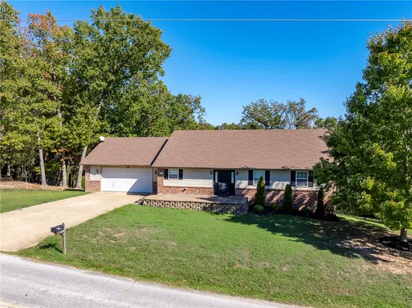 8772 Pageant Dr, Rogers, AR 72756