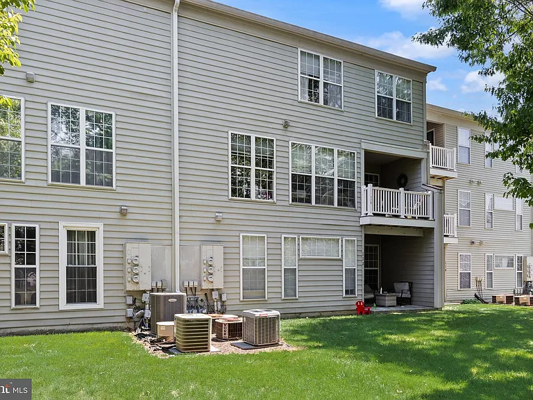 116 Wildflower Pl — Photo 15