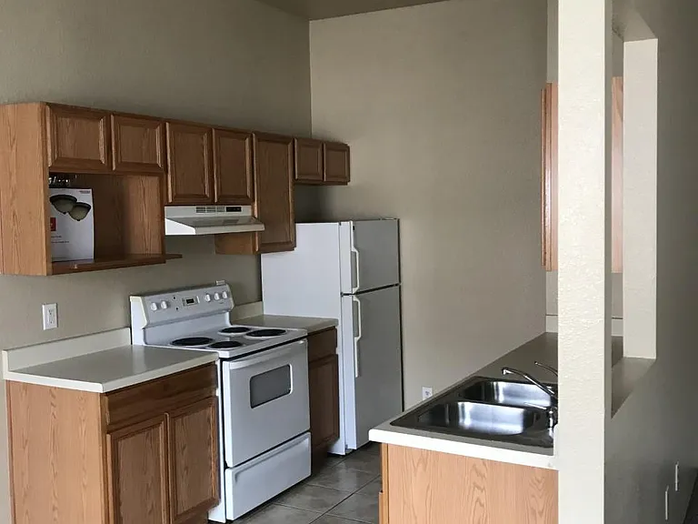 14536 Clovelly Wood — Photo 3