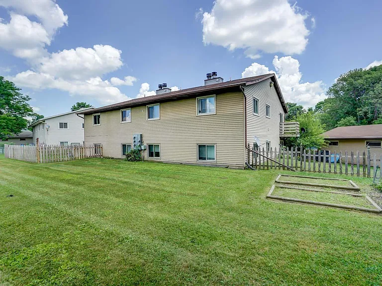 42 Park Heights Ct #3 — Photo 21