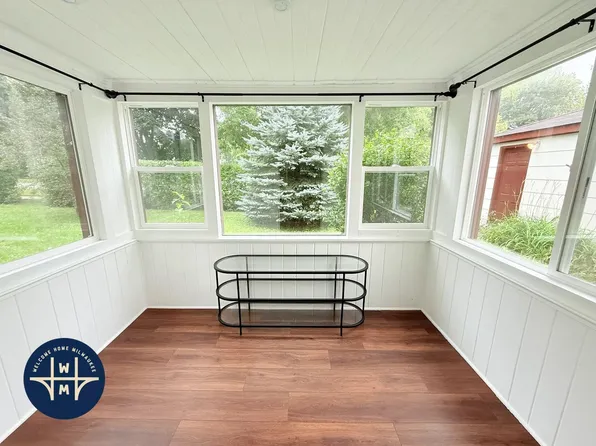 5598 Basswood St, Greendale, WI 53129