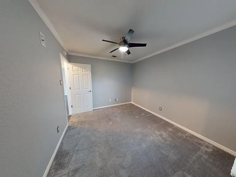 106 Cedar Ridge Dr — Photo 14