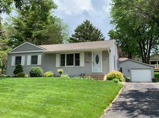 2160 Deborah Dr, Dubuque, IA 52001